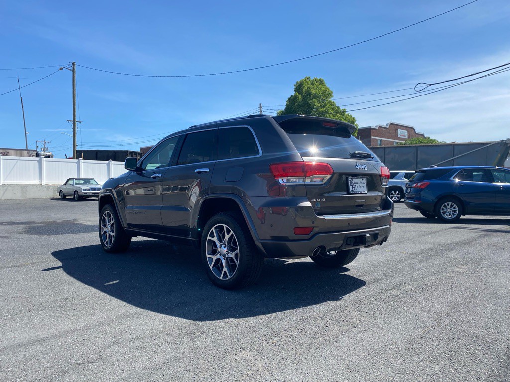 2021 Jeep Grand Cherokee Image 3