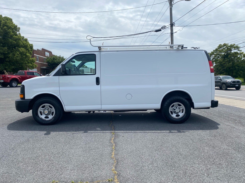 2005 Chevrolet Express Image 4