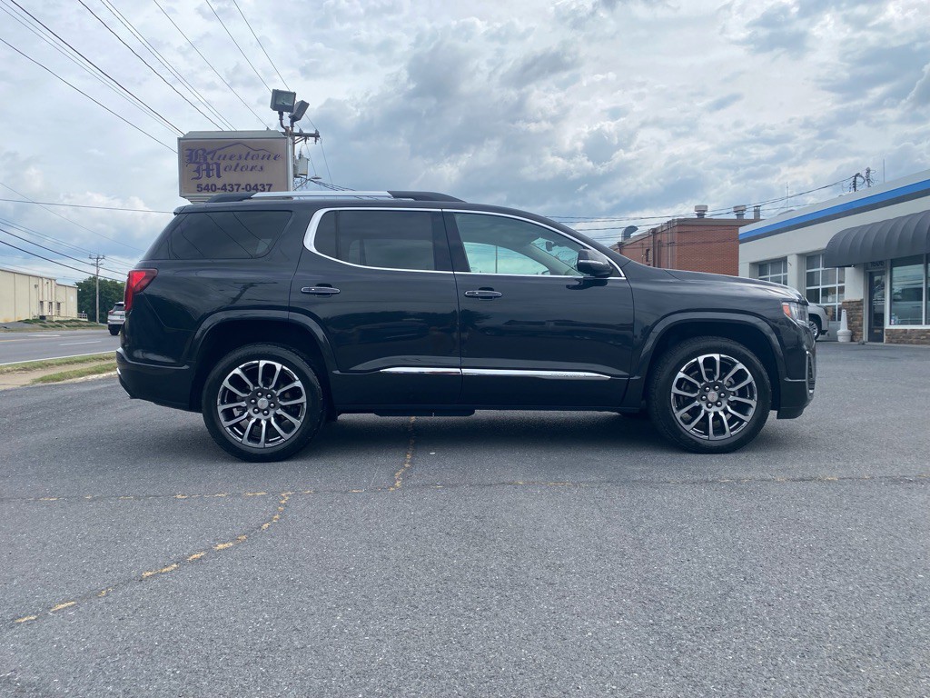 2020 GMC Acadia Image 2
