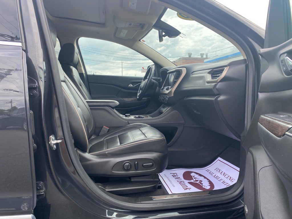2020 GMC Acadia Image 8