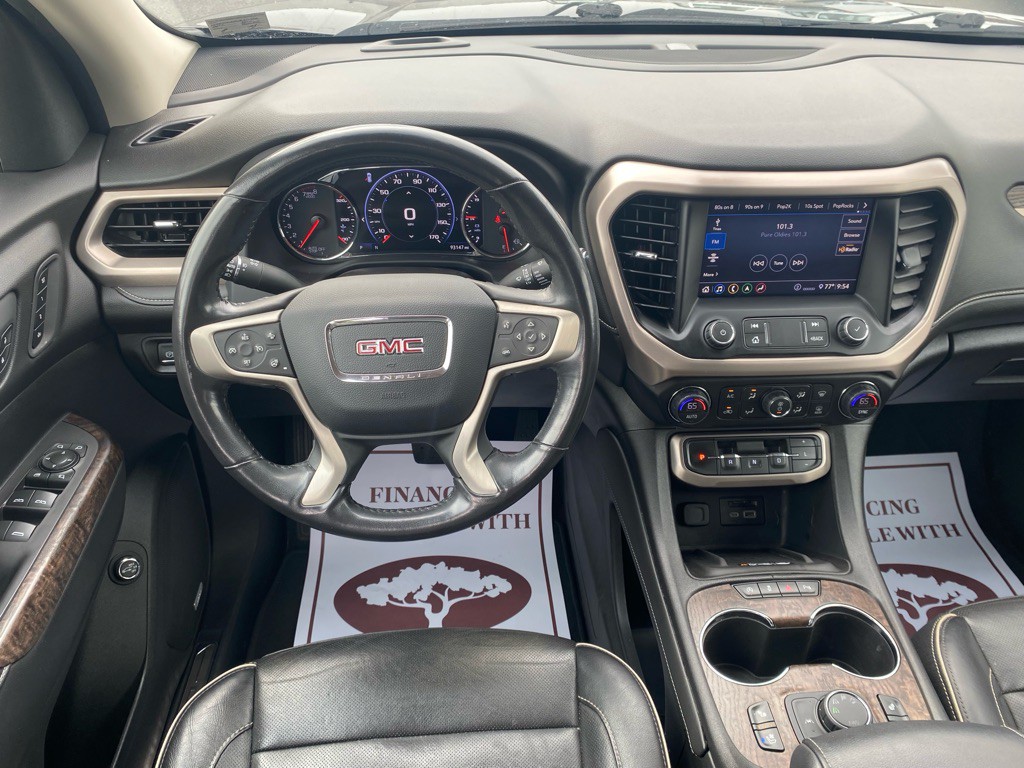 2020 GMC Acadia Image 12