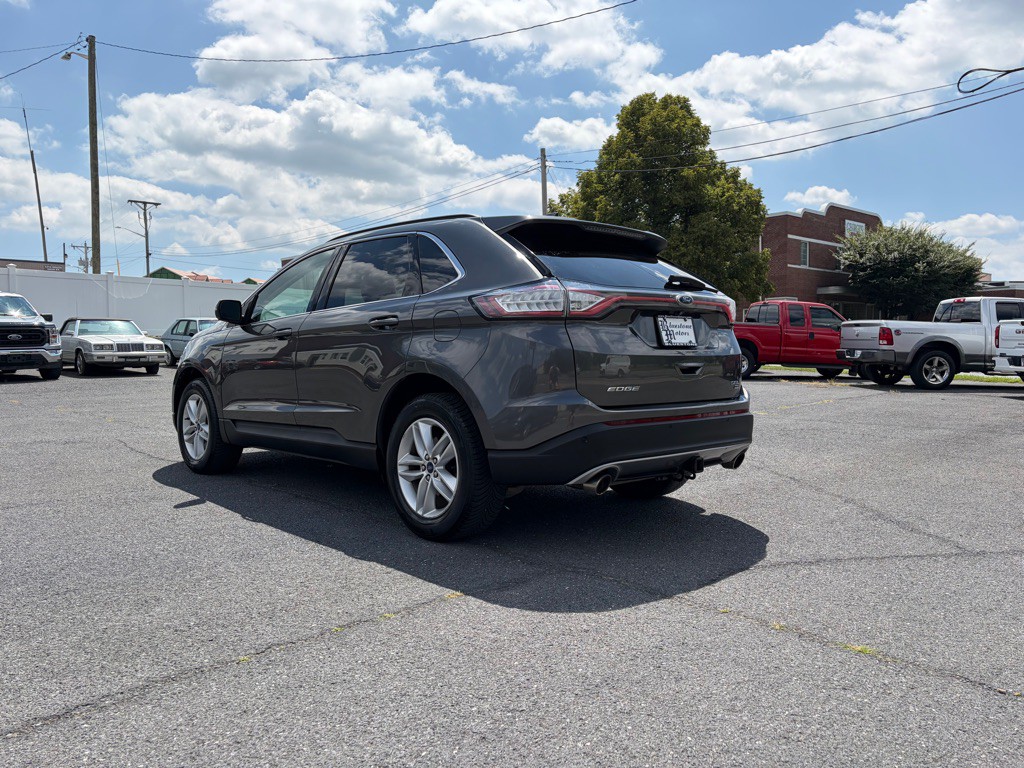 2017 Ford Edge Image 3
