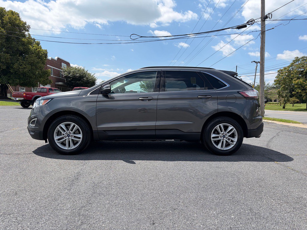 2017 Ford Edge Image 4