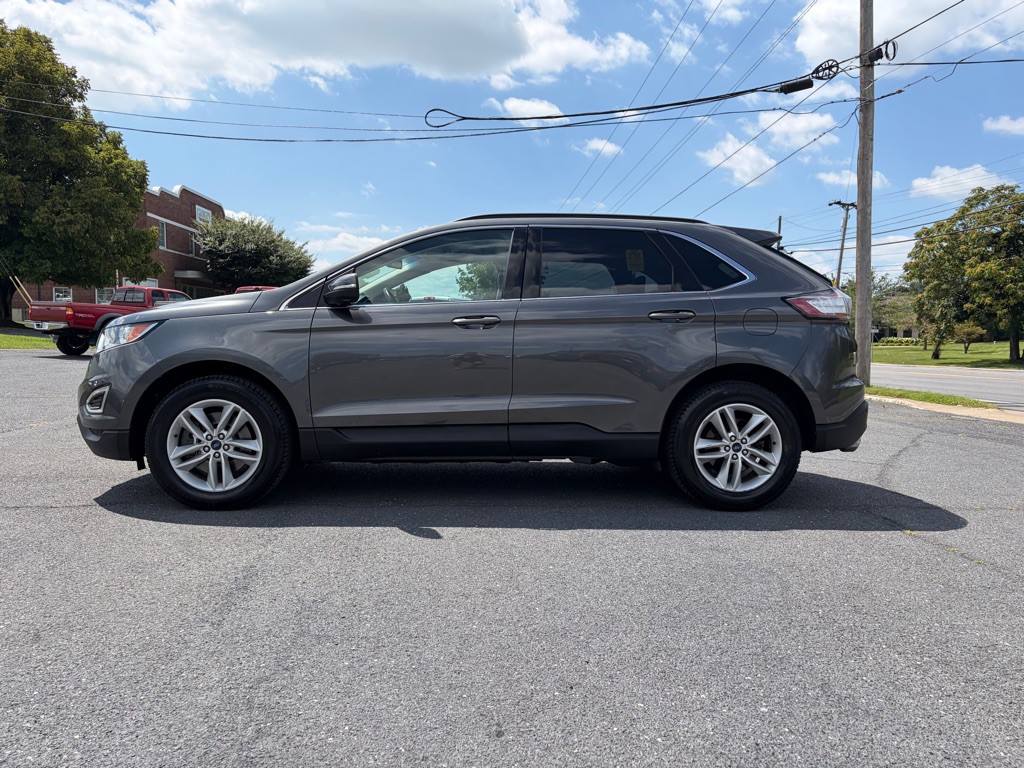2017 Ford Edge Image 5