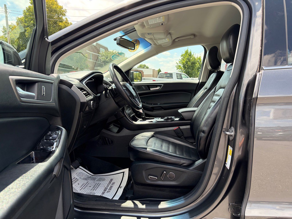 2017 Ford Edge Image 6