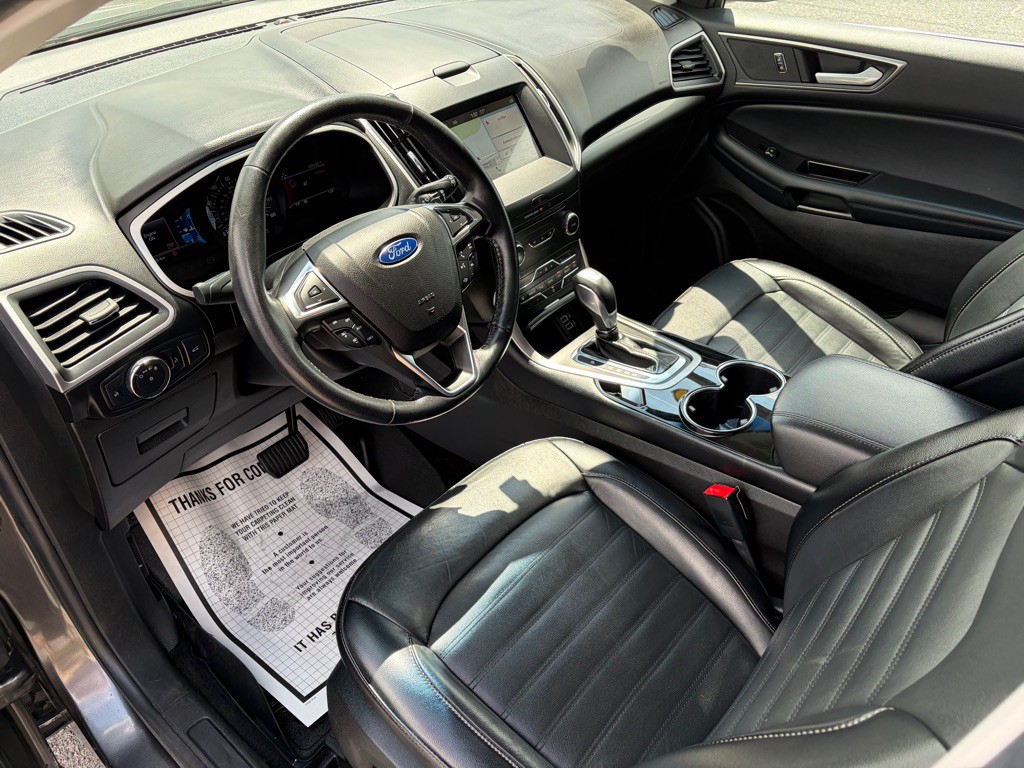 2017 Ford Edge Image 7