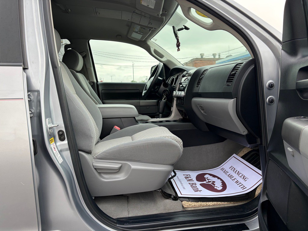 2011 Toyota Tundra Image 8