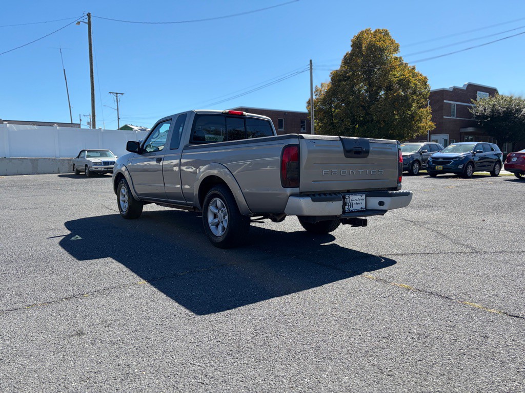 2004 Nissan Frontier Image 3