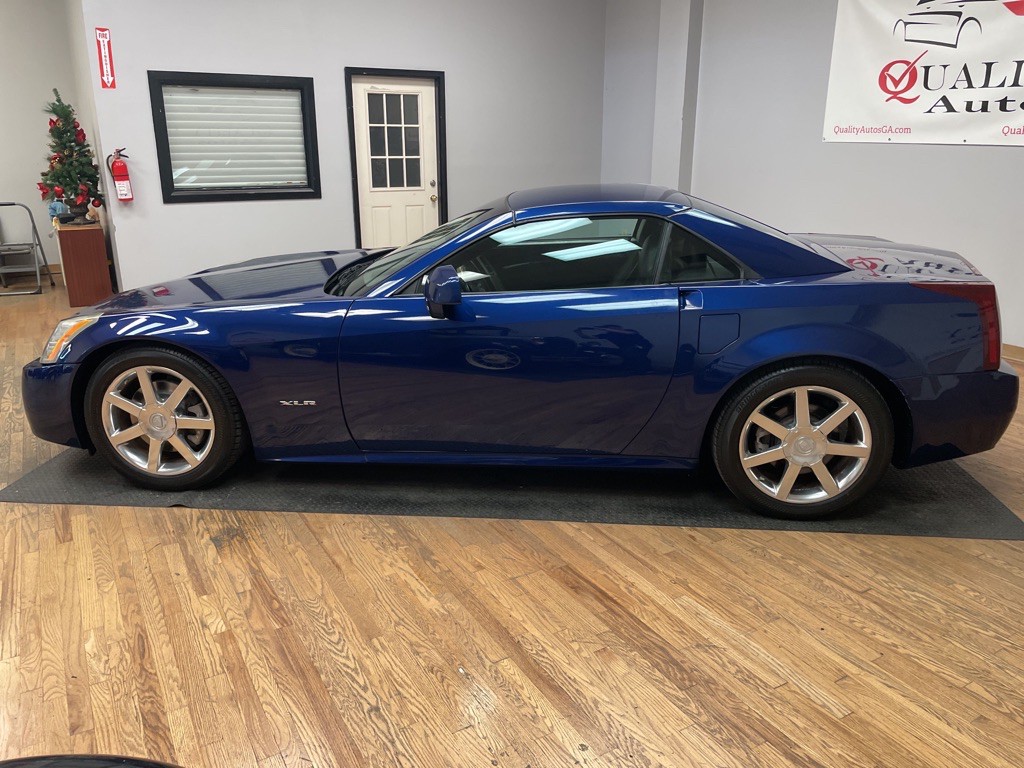 2004 Cadillac XLR Image 6