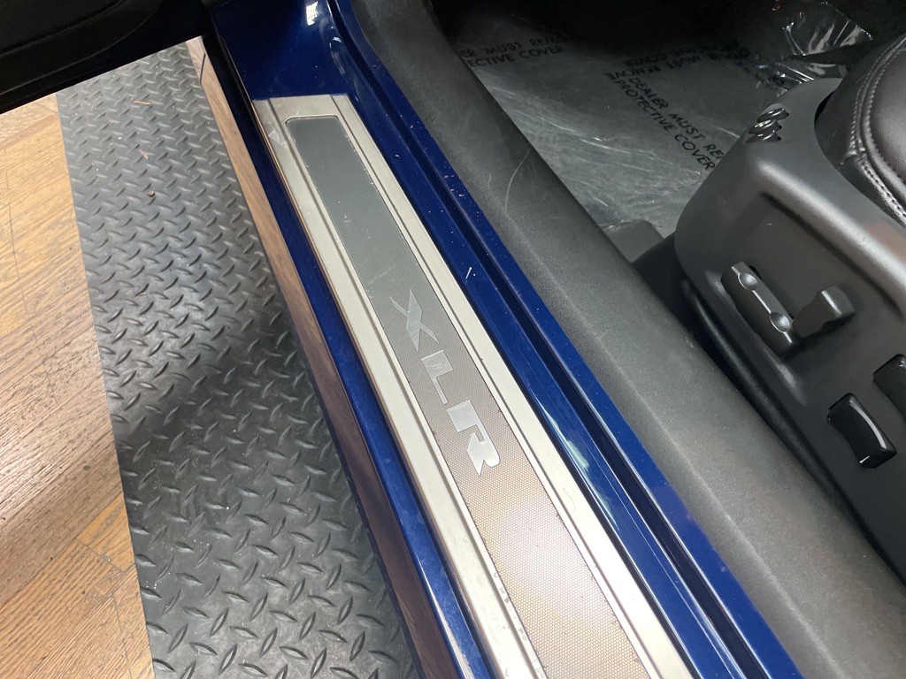 2004 Cadillac XLR Image 20