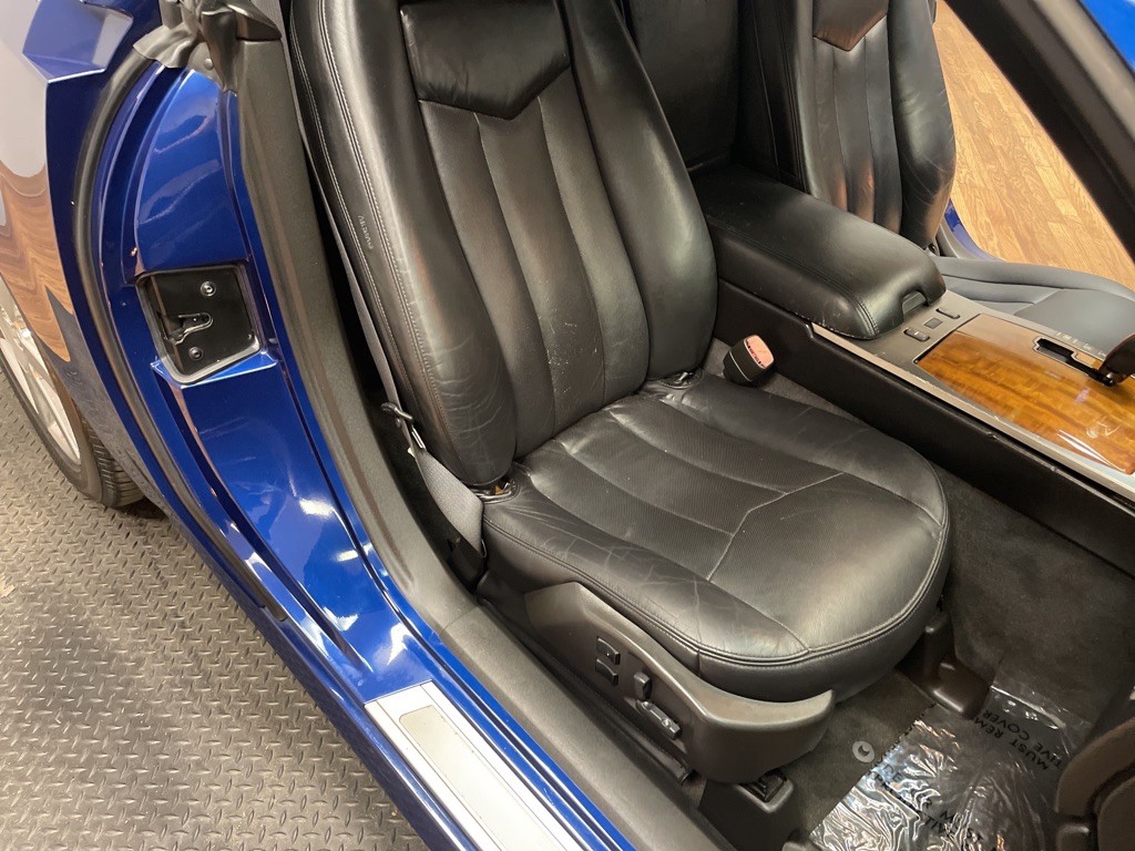 2004 Cadillac XLR Image 32