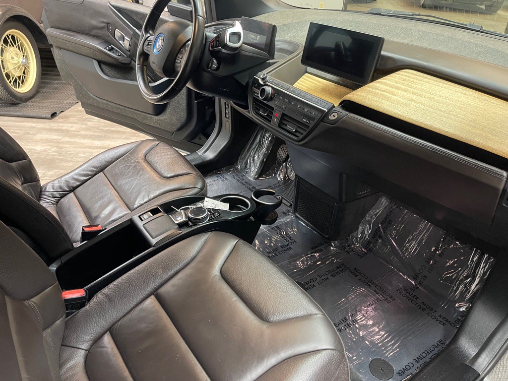 2014 BMW i3 Image 16