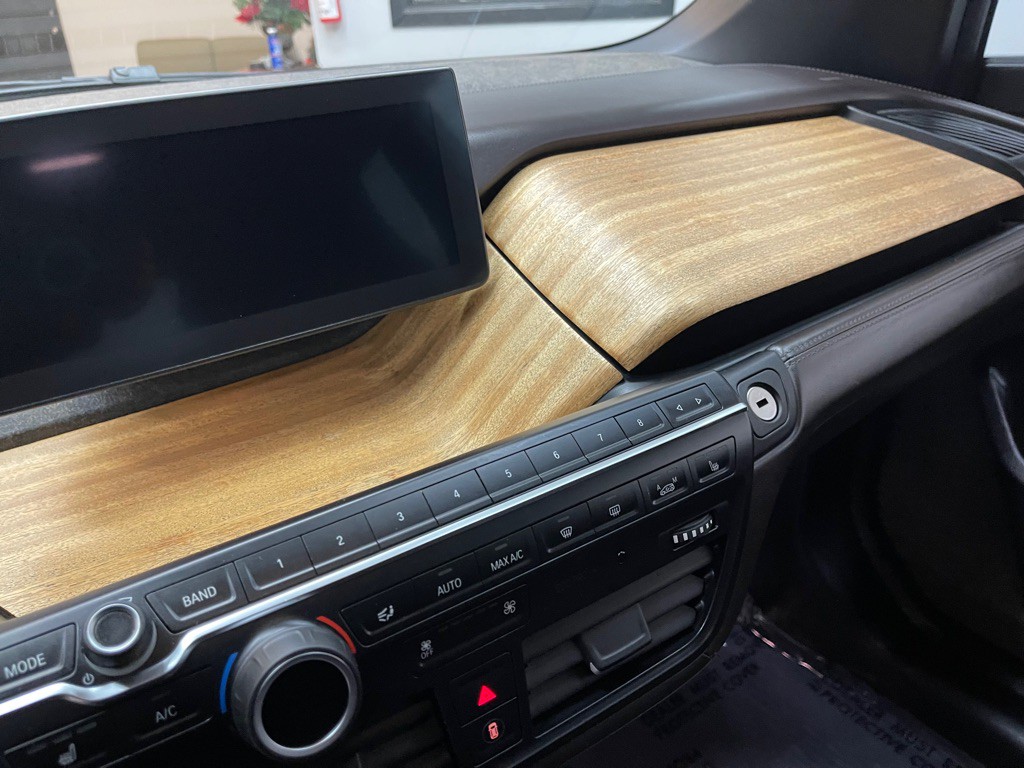 2014 BMW i3 Image 24