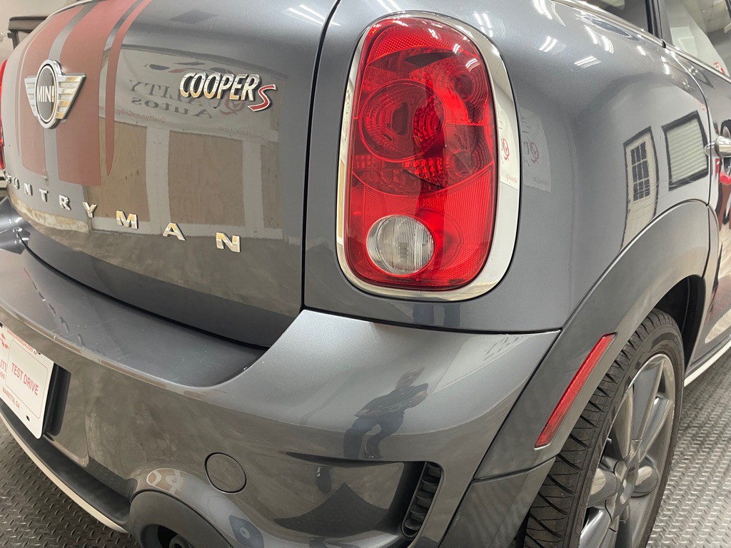 2016 MINI Cooper Image 13