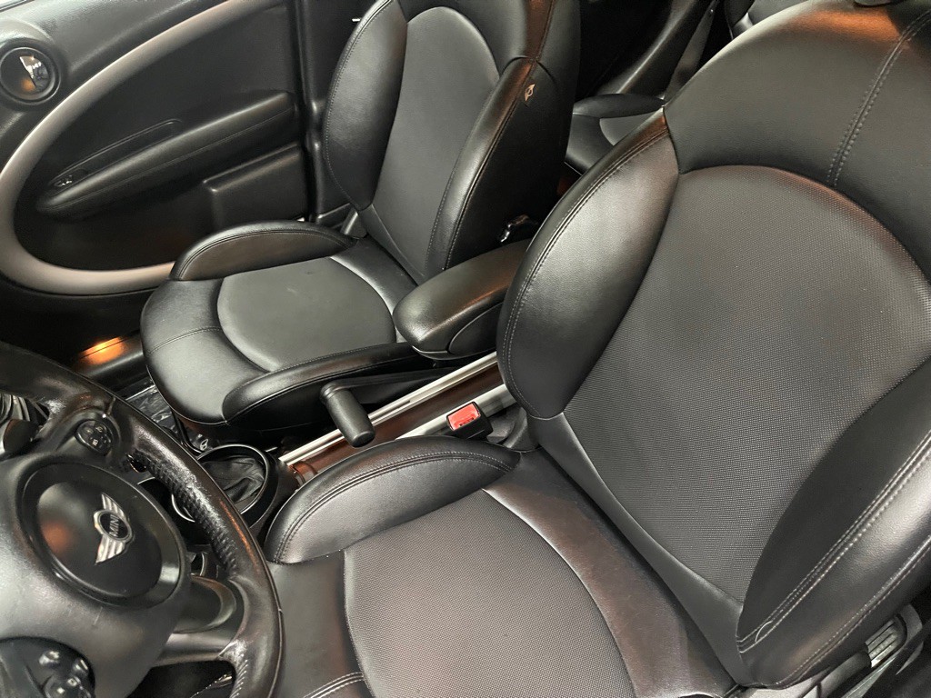 2016 MINI Cooper Image 18