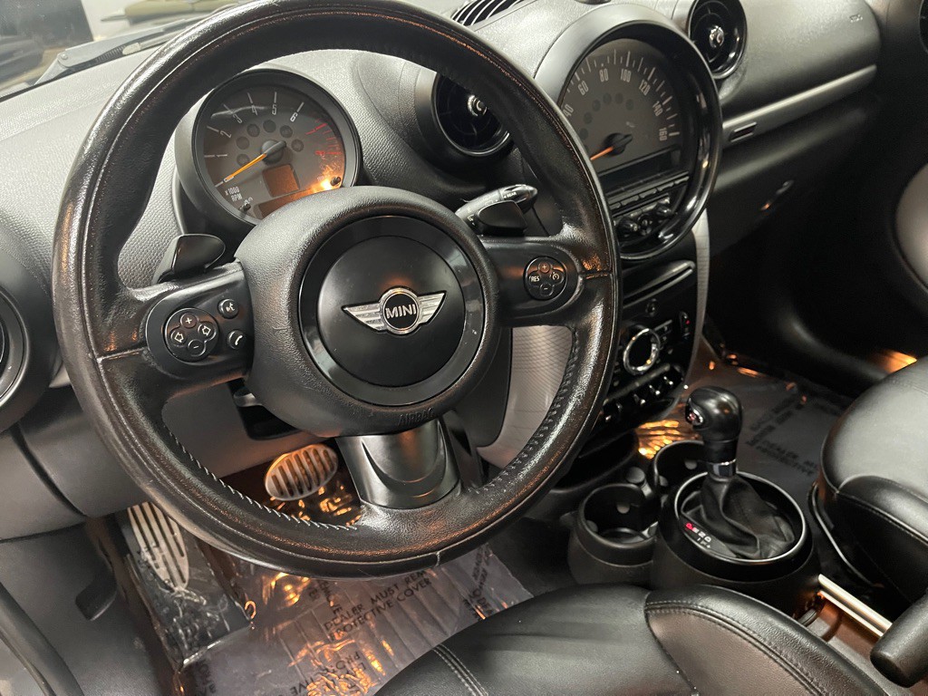 2016 MINI Cooper Image 20