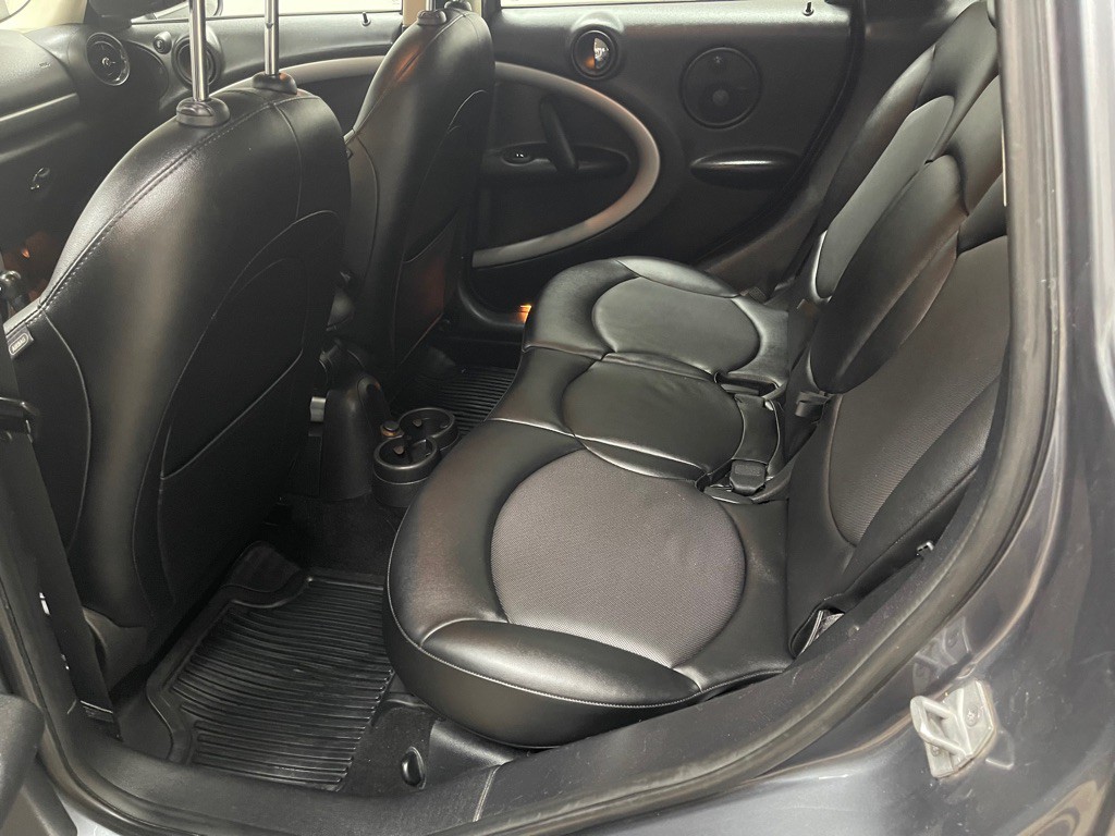 2016 MINI Cooper Image 21