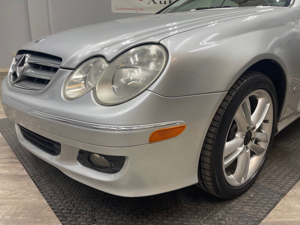 2009 Mercedes-Benz CLK-Class Image 26