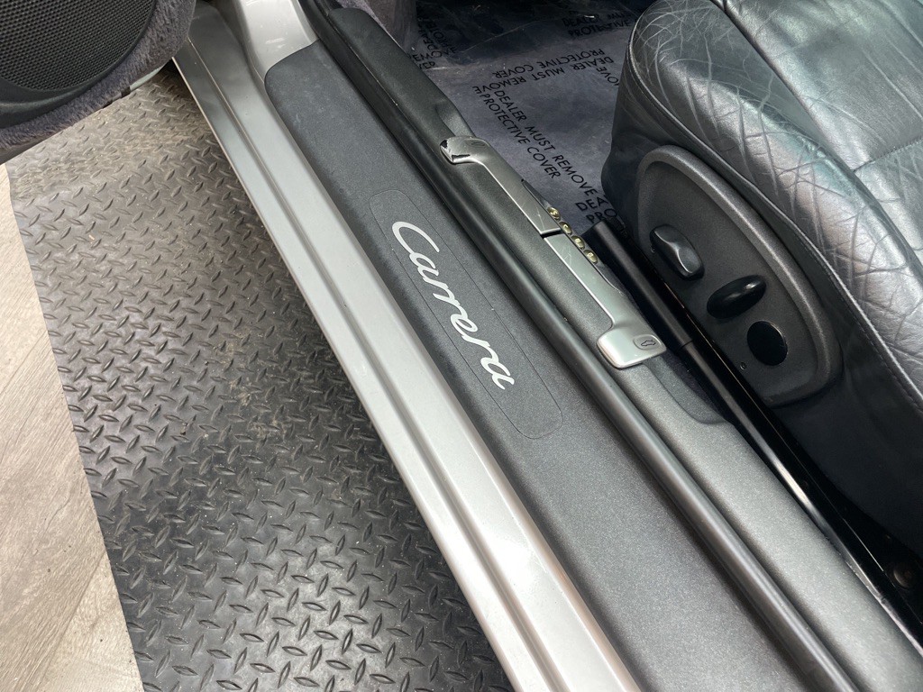 1999 Porsche 911 Image 40