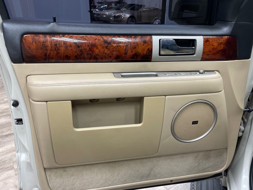 2006 Lincoln Navigator Image 15