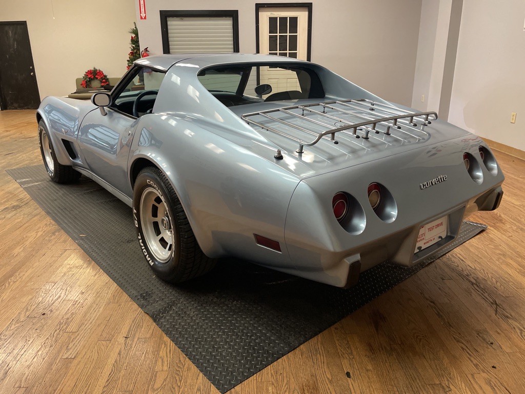 1977 Chevrolet Corvette Image 9