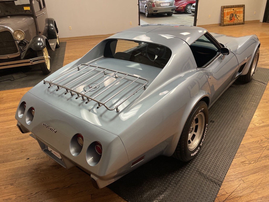 1977 Chevrolet Corvette Image 12