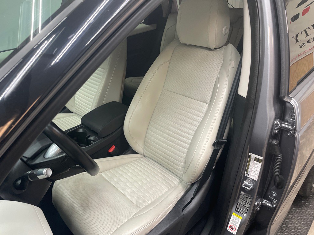 2020 Land Rover Discovery Sport Image 18