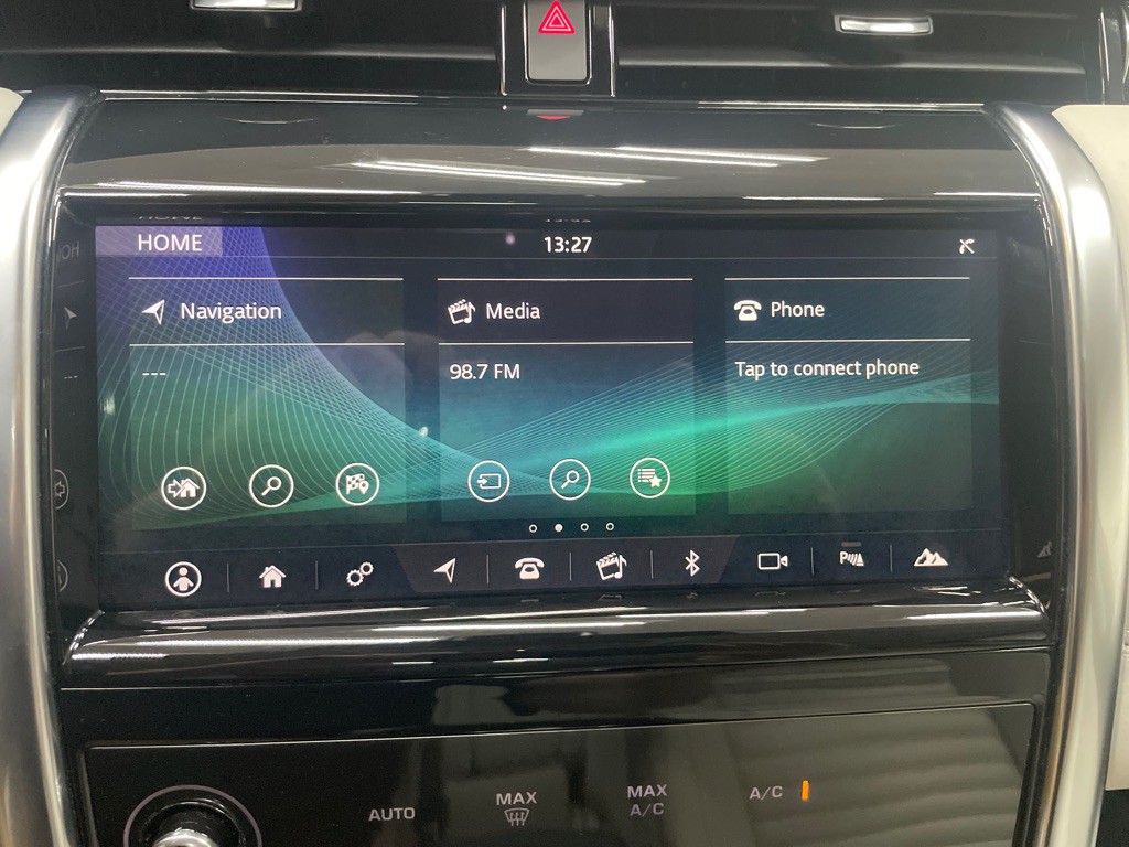 2020 Land Rover Discovery Sport Image 25