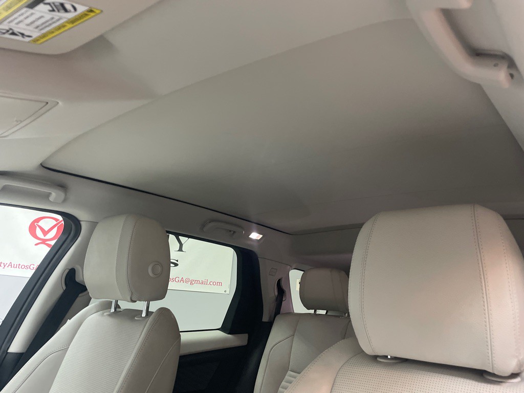 2020 Land Rover Discovery Sport Image 31