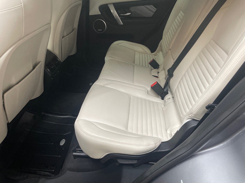 2020 Land Rover Discovery Sport Image 34