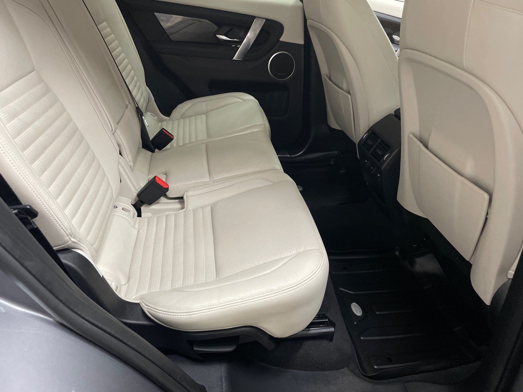 2020 Land Rover Discovery Sport Image 38