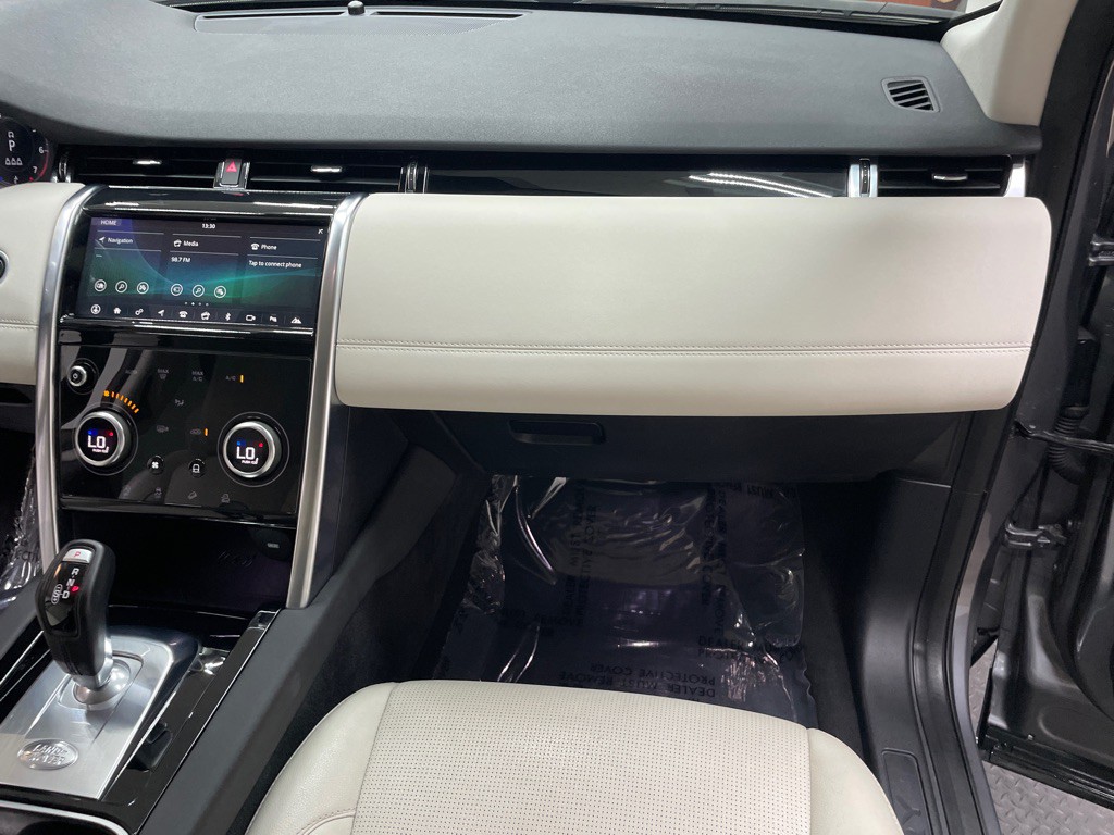 2020 Land Rover Discovery Sport Image 45