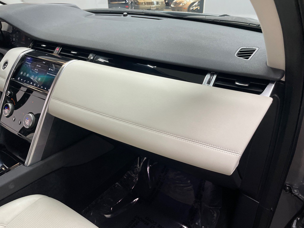 2020 Land Rover Discovery Sport Image 46