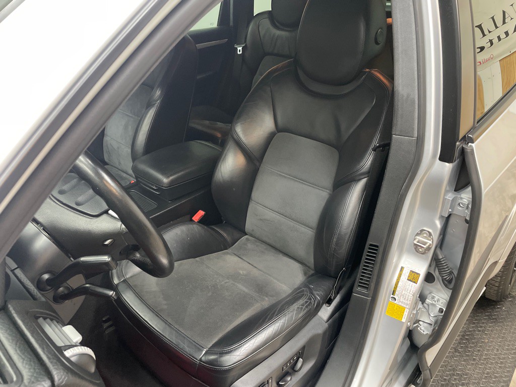 2010 Porsche Cayenne Image 3