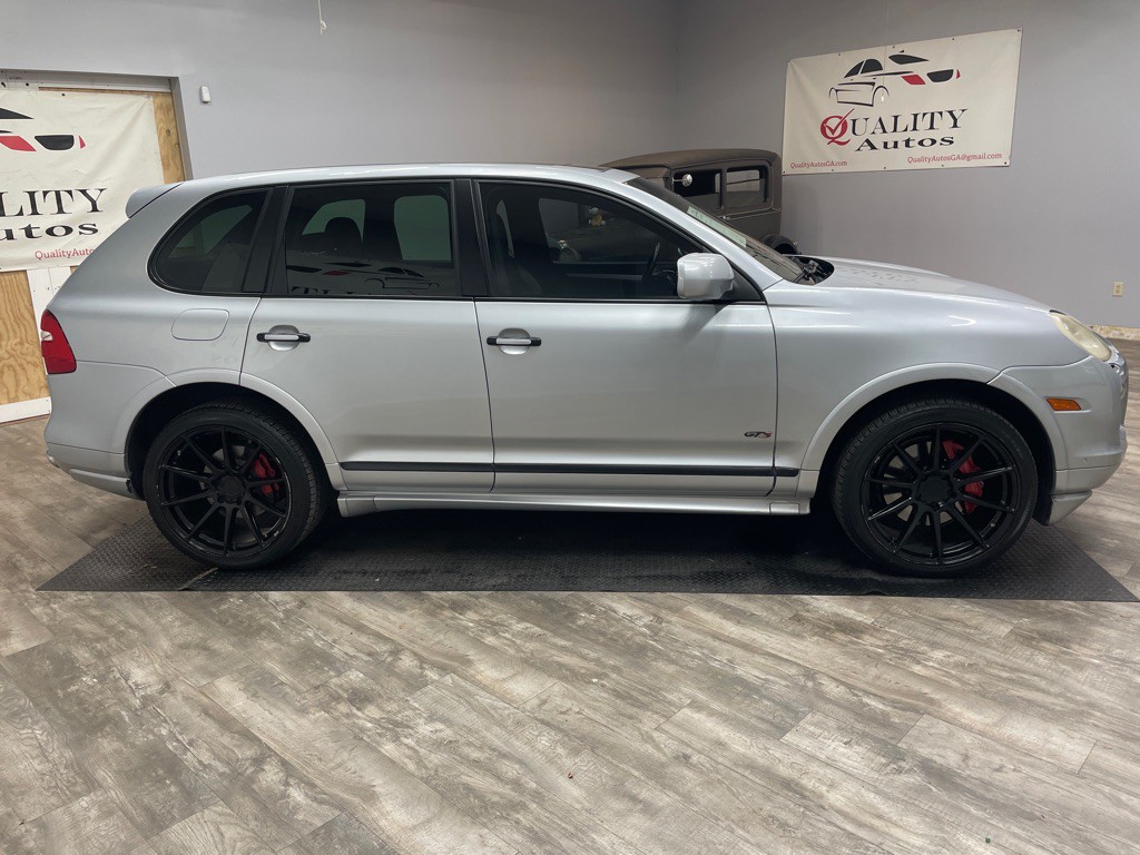 2010 Porsche Cayenne Image 8