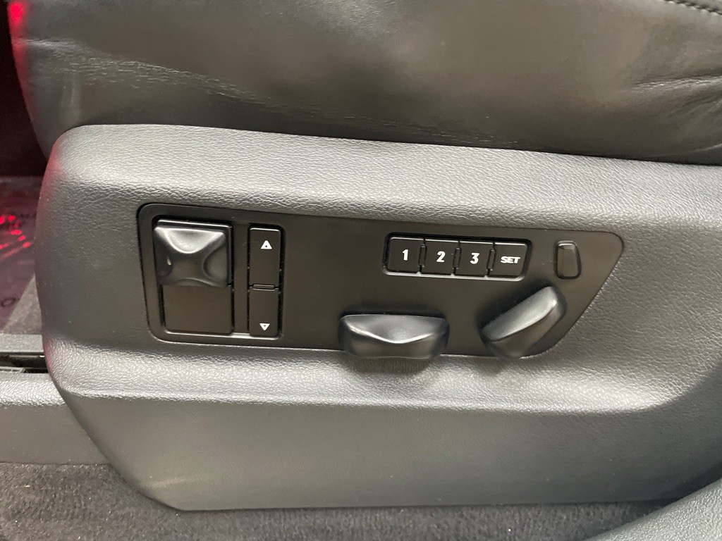 2010 Porsche Cayenne Image 12