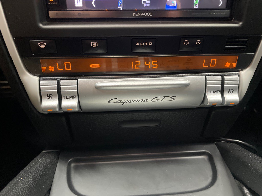 2010 Porsche Cayenne Image 21