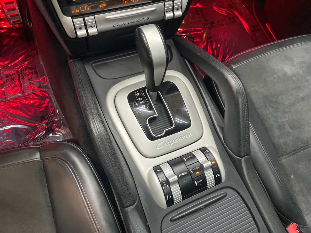 2010 Porsche Cayenne Image 23