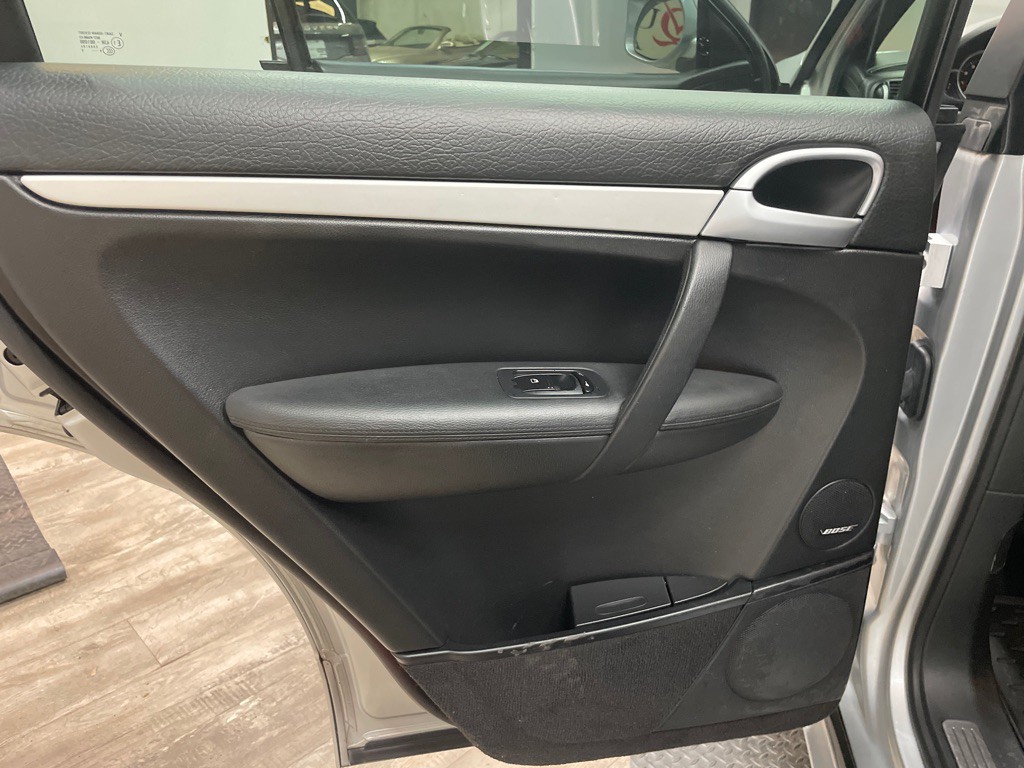 2010 Porsche Cayenne Image 28