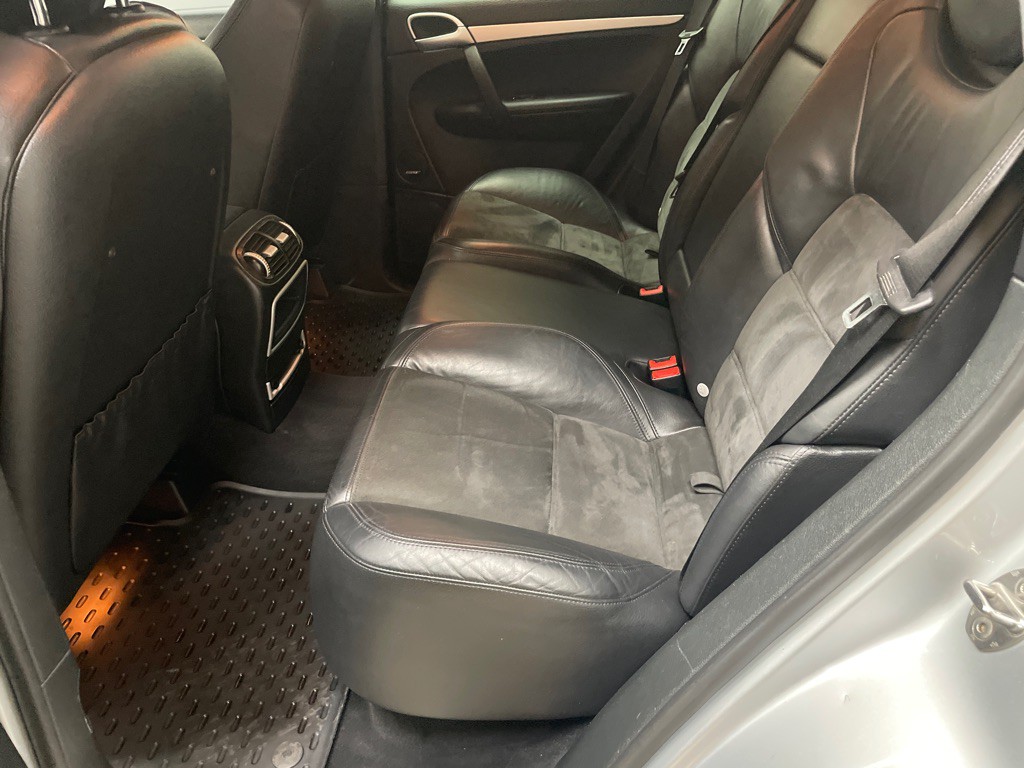 2010 Porsche Cayenne Image 29