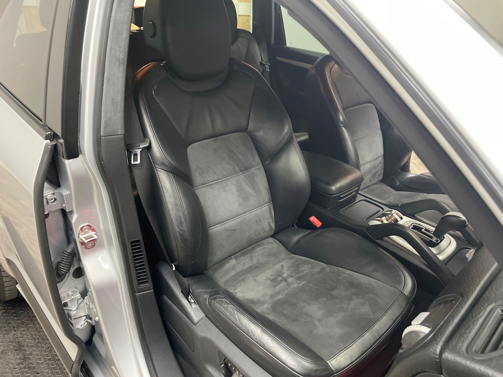 2010 Porsche Cayenne Image 39