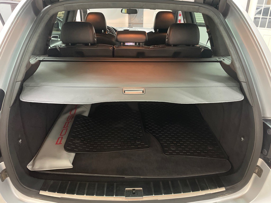 2010 Porsche Cayenne Image 45