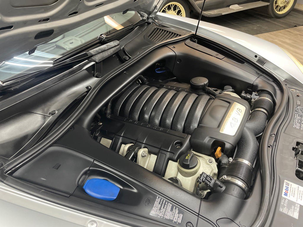 2010 Porsche Cayenne Image 48