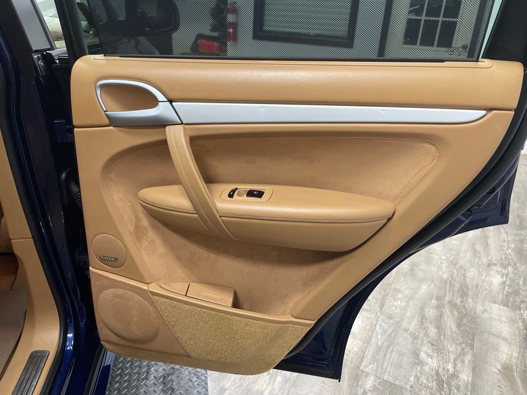 2009 Porsche Cayenne Image 34