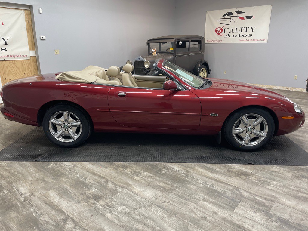 2001 Jaguar XK-Series Image 12