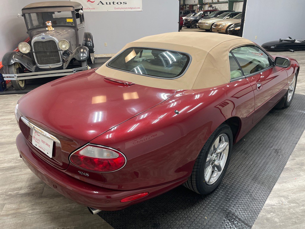 2001 Jaguar XK-Series Image 21