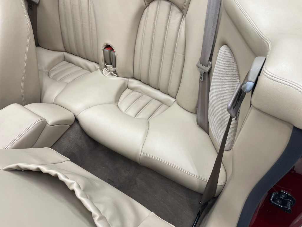 2001 Jaguar XK-Series Image 38
