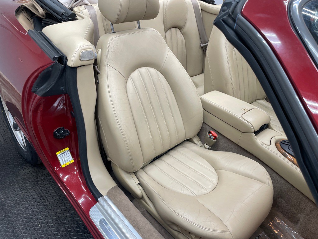 2001 Jaguar XK-Series Image 44