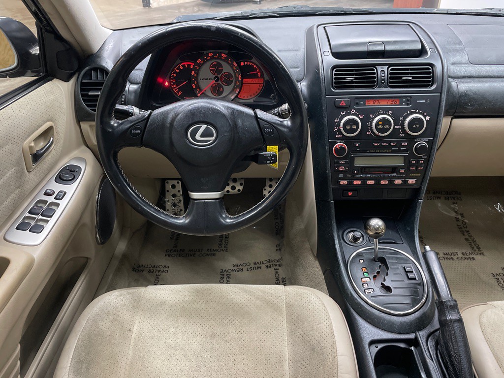2005 Lexus IS Image 3