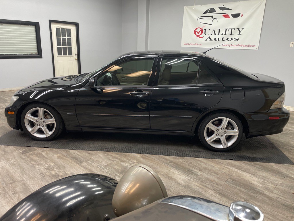 2005 Lexus IS Image 6